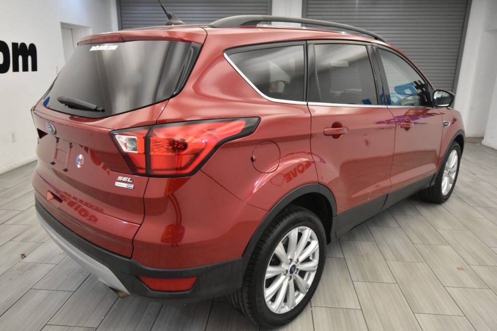 2019 Ford Escape SEL AWD 4dr SUV, Red, Mileage: 93,416 - photo 3