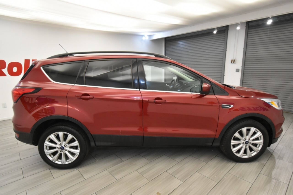 2019 Ford Escape SEL AWD 4dr SUV, Red, Mileage: 93,416 - photo 4