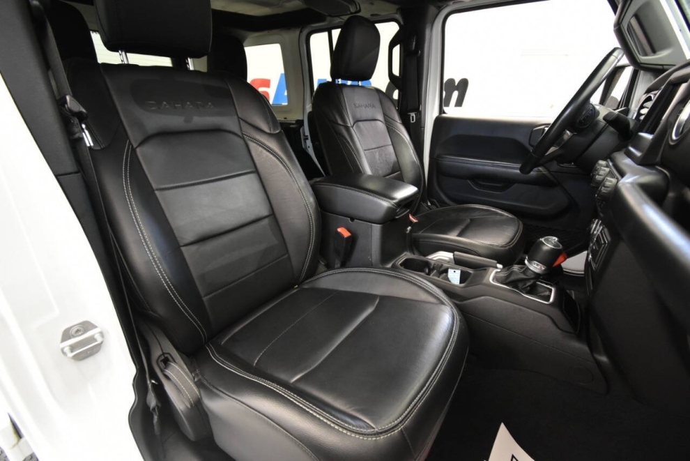 2018 Jeep Wrangler Unlimited Sahara, White, Mileage: 97,334 - photo 16