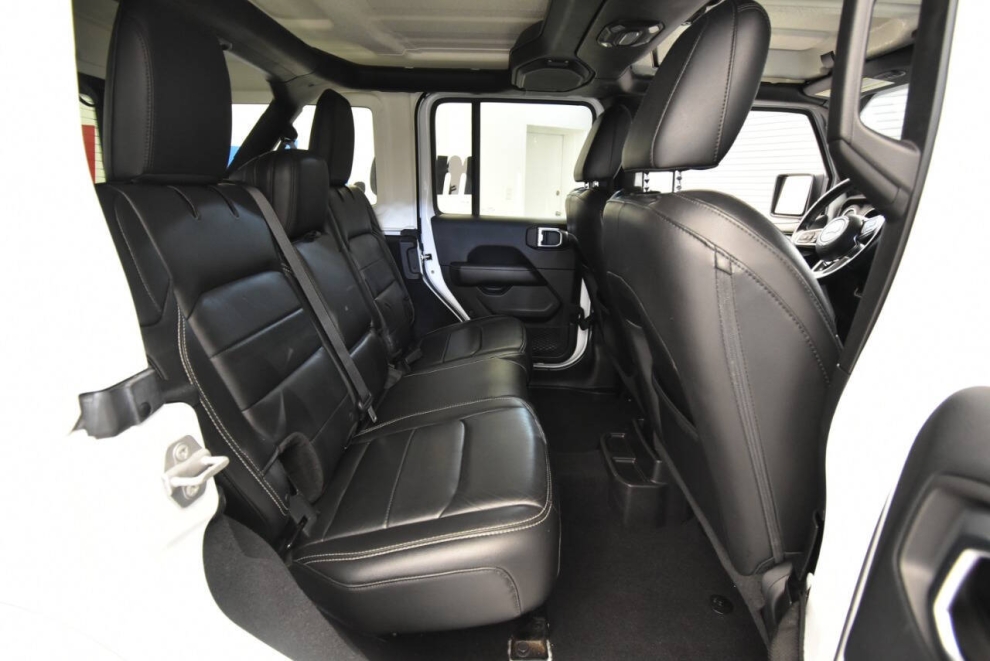2018 Jeep Wrangler Unlimited Sahara, White, Mileage: 97,334 - photo 17