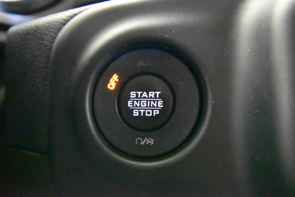 2018 Jeep Wrangler Unlimited Sahara, White, Mileage: 97,334 - photo 19