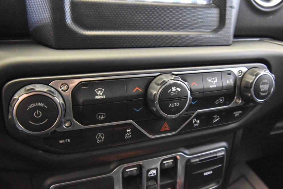 2018 Jeep Wrangler Unlimited Sahara, White, Mileage: 97,334 - photo 22