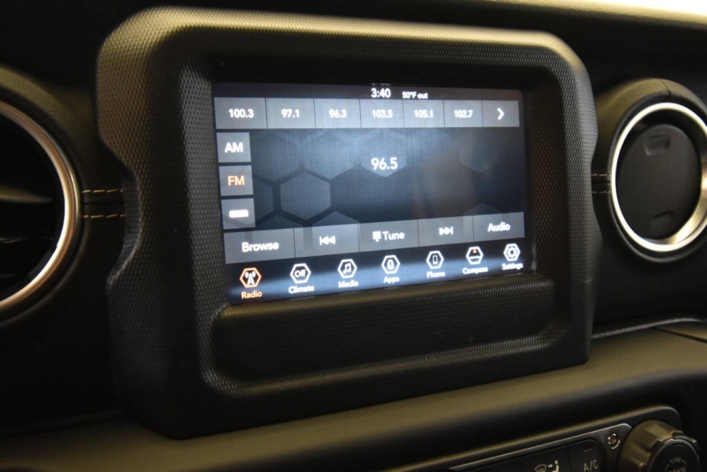 2018 Jeep Wrangler Unlimited Sahara, White, Mileage: 97,334 - photo 23