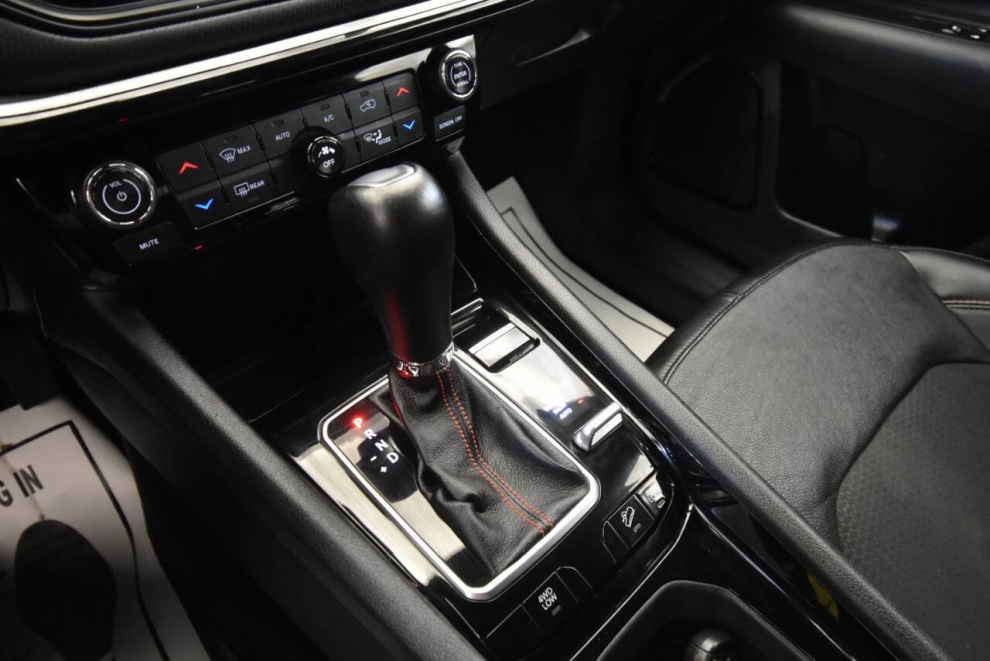 2023 Jeep Compass Trailhawk 4x4 4dr SUV, Silver, Mileage: 35,778 - photo 19