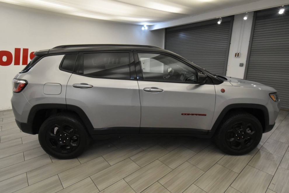 2023 Jeep Compass Trailhawk 4x4 4dr SUV, Silver, Mileage: 35,778 - photo 5