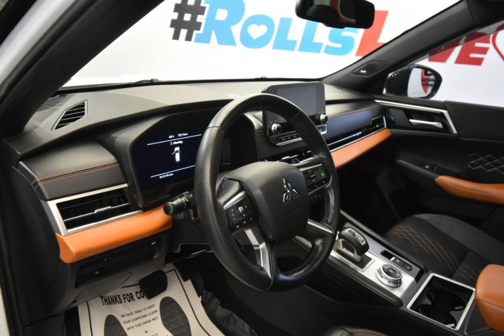 2022 Mitsubishi Outlander SEL, White, Mileage: 41,181 - photo 10
