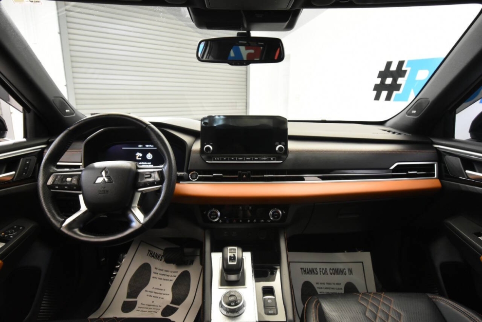 2022 Mitsubishi Outlander SEL, White, Mileage: 41,181 - photo 20