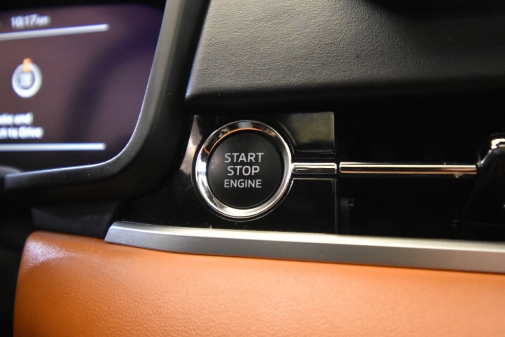 2022 Mitsubishi Outlander SEL, White, Mileage: 41,181 - photo 21