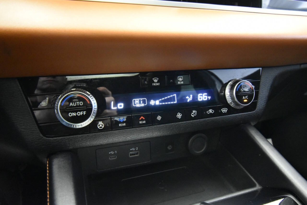 2022 Mitsubishi Outlander SEL, White, Mileage: 41,181 - photo 23