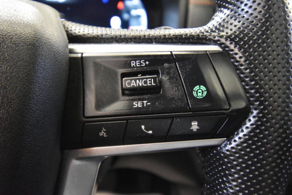 2022 Mitsubishi Outlander SEL, White, Mileage: 41,181 - photo 28