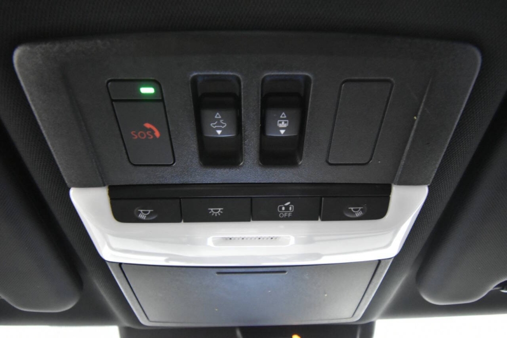 2022 Mitsubishi Outlander SEL, White, Mileage: 41,181 - photo 32