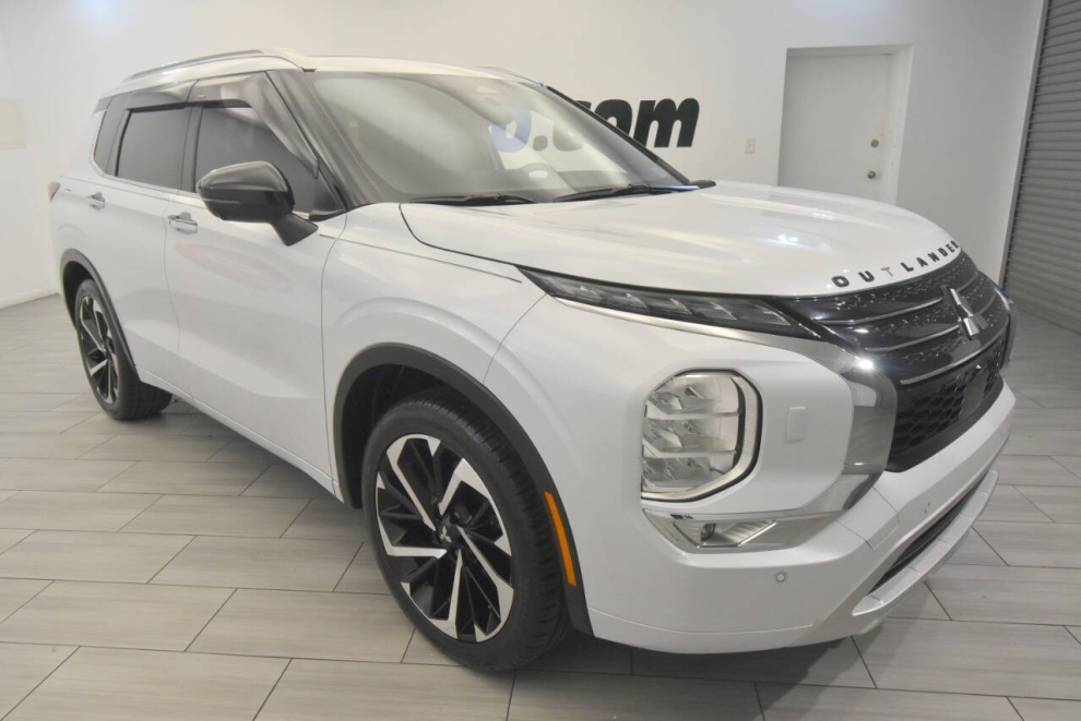 2022 Mitsubishi Outlander SEL, White, Mileage: 41,181 - photo 6