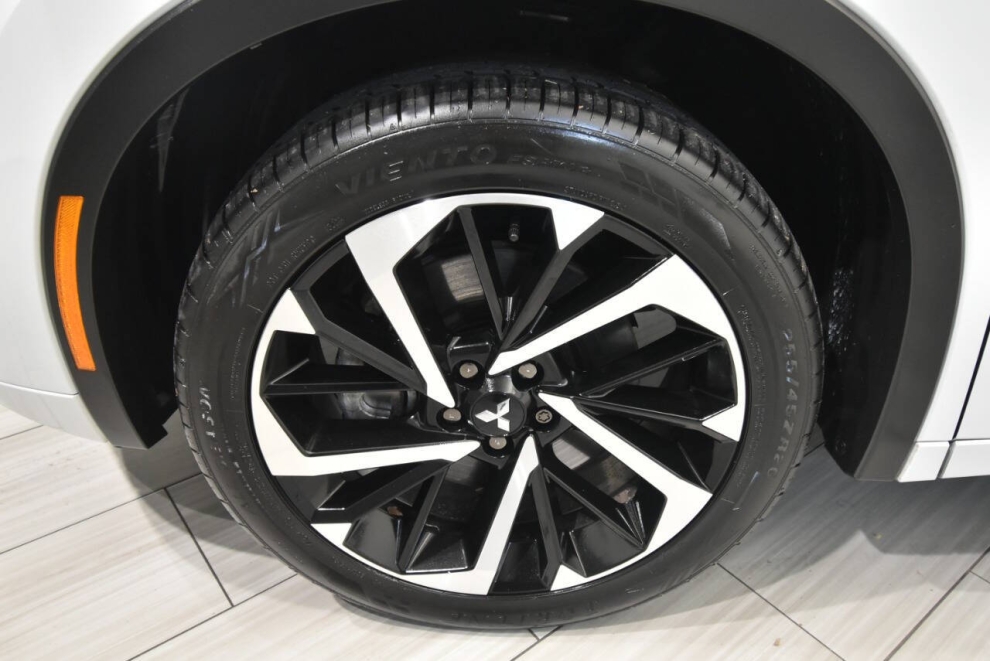 2022 Mitsubishi Outlander SEL, White, Mileage: 41,181 - photo 8