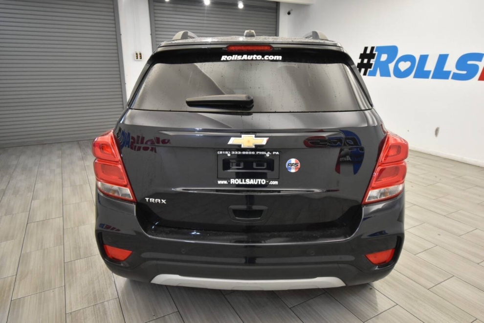 2021 Chevrolet Trax LT 4dr Crossover, Blue, Mileage: 24,812 - photo 3