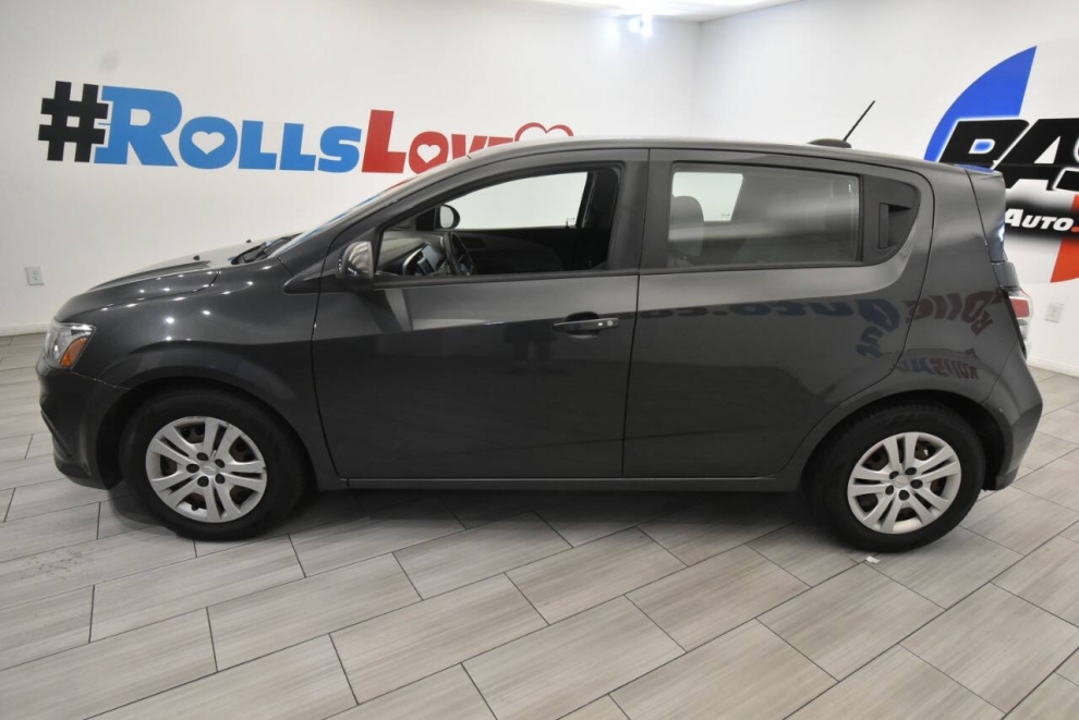 2020 Chevrolet Sonic LT 4dr Hatchback w/1FL, Gray, Mileage: 53,037 - photo 1