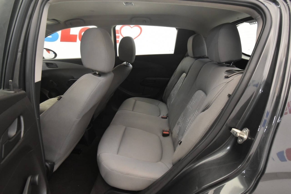 2020 Chevrolet Sonic LT 4dr Hatchback w/1FL, Gray, Mileage: 53,037 - photo 11