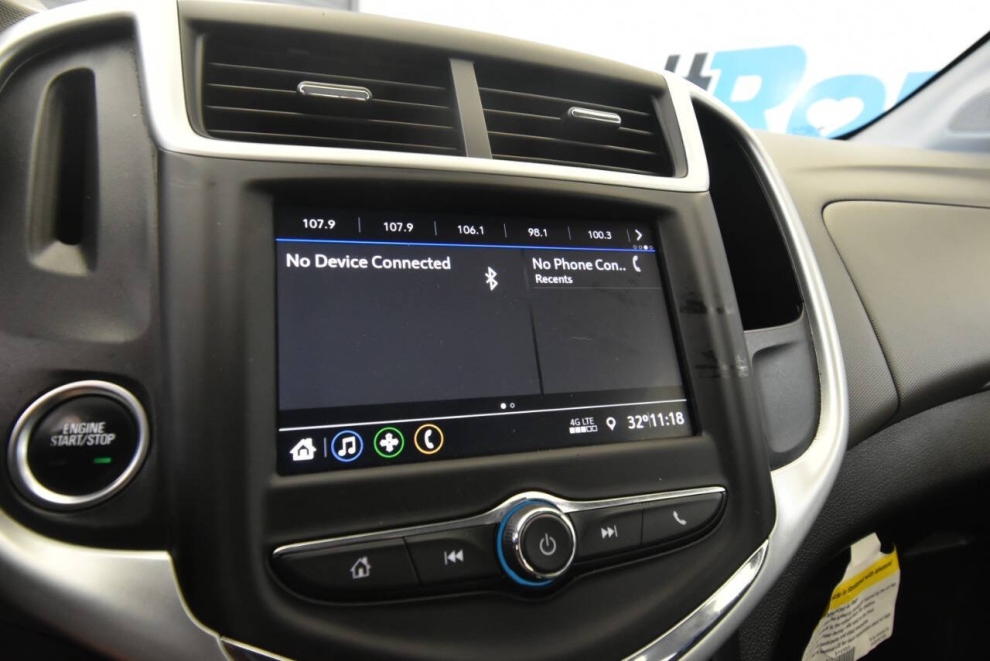 2020 Chevrolet Sonic LT 4dr Hatchback w/1FL, Gray, Mileage: 53,037 - photo 21