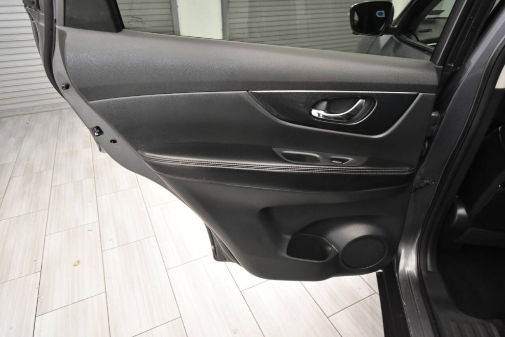 2016 Nissan Rogue SL AWD, Gray, Mileage: 97,976 - photo 13