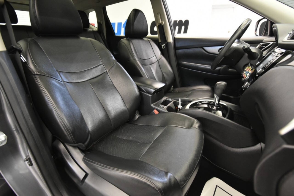 2016 Nissan Rogue SL AWD, Gray, Mileage: 97,976 - photo 15