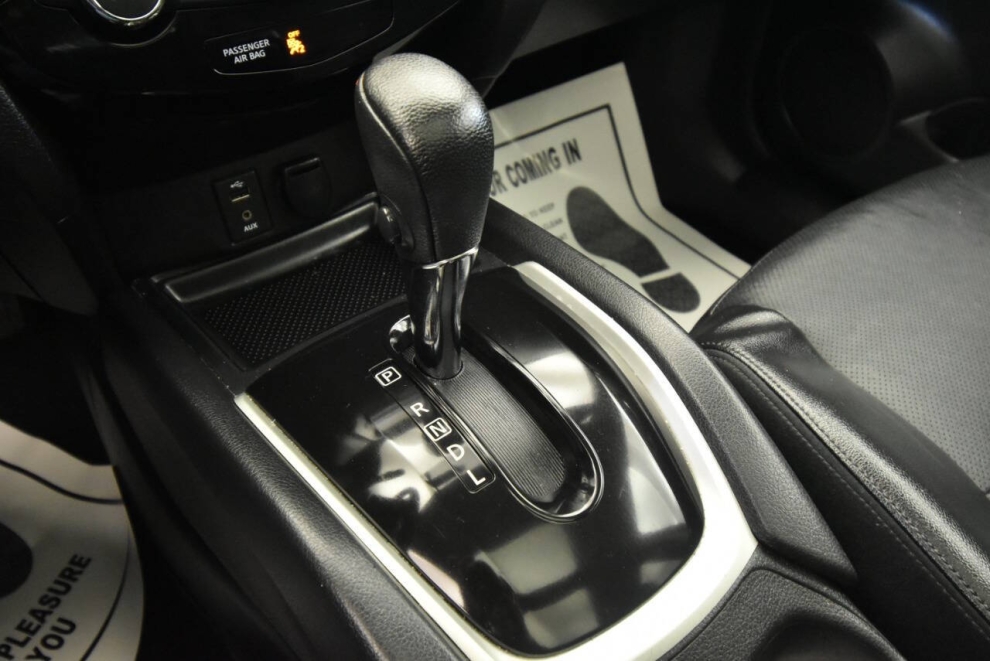 2016 Nissan Rogue SL AWD, Gray, Mileage: 97,976 - photo 20