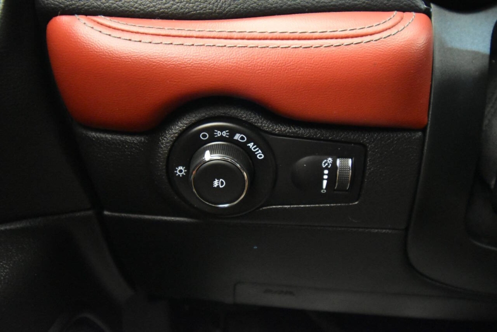 2021 Dodge Durango R/T AWD 4dr SUV, Black, Mileage: 101,154 - photo 33