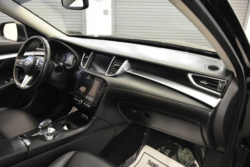 2021 Infiniti QX50 Essential AWD, Black, Mileage: 30,474 - photo 14