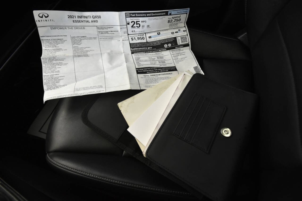 2021 Infiniti QX50 Essential AWD, Black, Mileage: 30,474 - photo 31