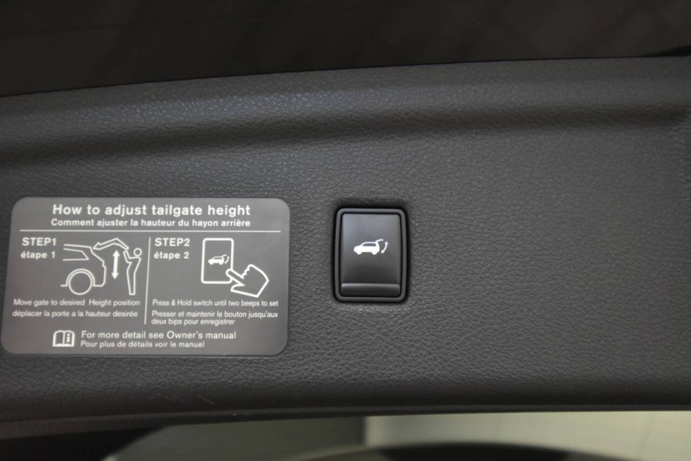 2021 Infiniti QX50 Essential AWD, Black, Mileage: 30,474 - photo 35