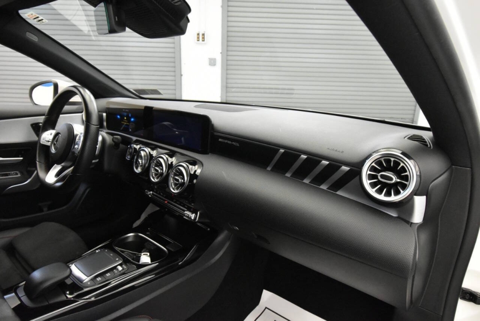 2021 Mercedes-Benz A-Class AMG A 35 AWD 4MATIC 4dr Sedan, Blanco, Mileage: 29,092 - photo 14