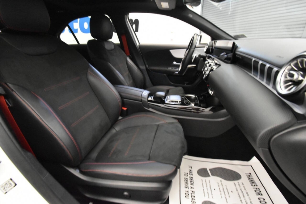 2021 Mercedes-Benz A-Class AMG A 35 AWD 4MATIC 4dr Sedan, Blanco, Mileage: 29,092 - photo 15