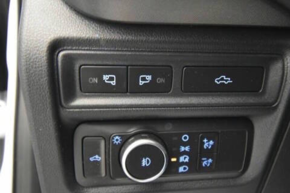 2021 Ford F-150 Tremor 4x4 4dr SuperCrew 5.5 ft. SB, White, Mileage: 84,860 - photo 26