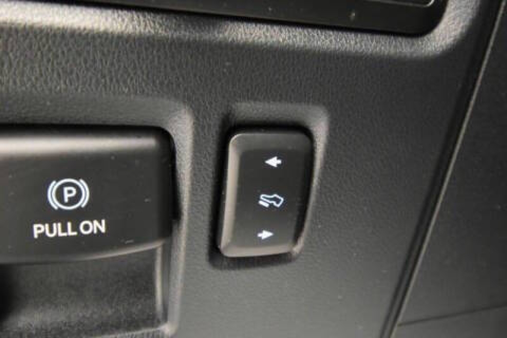 2021 Ford F-150 Tremor 4x4 4dr SuperCrew 5.5 ft. SB, White, Mileage: 84,860 - photo 27