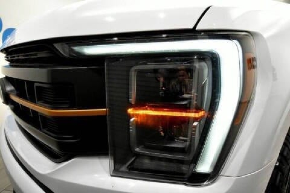 2021 Ford F-150 Tremor 4x4 4dr SuperCrew 5.5 ft. SB, White, Mileage: 84,860 - photo 5
