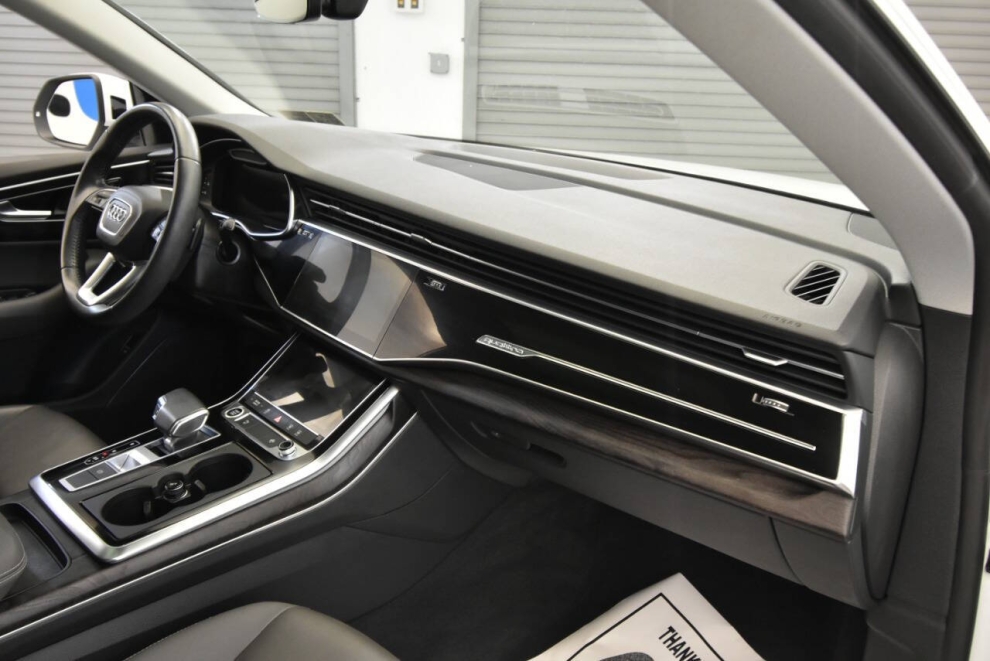 2021 Audi Q8 quattro Premium 55 TFSI AWD 4dr SUV, White, Mileage: 96,682 - photo 14