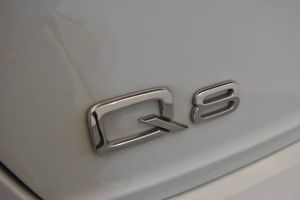 2021 Audi Q8 quattro Premium 55 TFSI AWD 4dr SUV, White, Mileage: 96,682 - photo 31