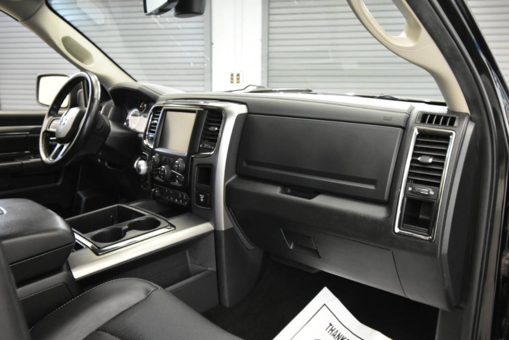 2015 RAM 1500 Sport 4x4 4dr Crew Cab 5.5 ft. SB Pickup, Black,  - photo 15