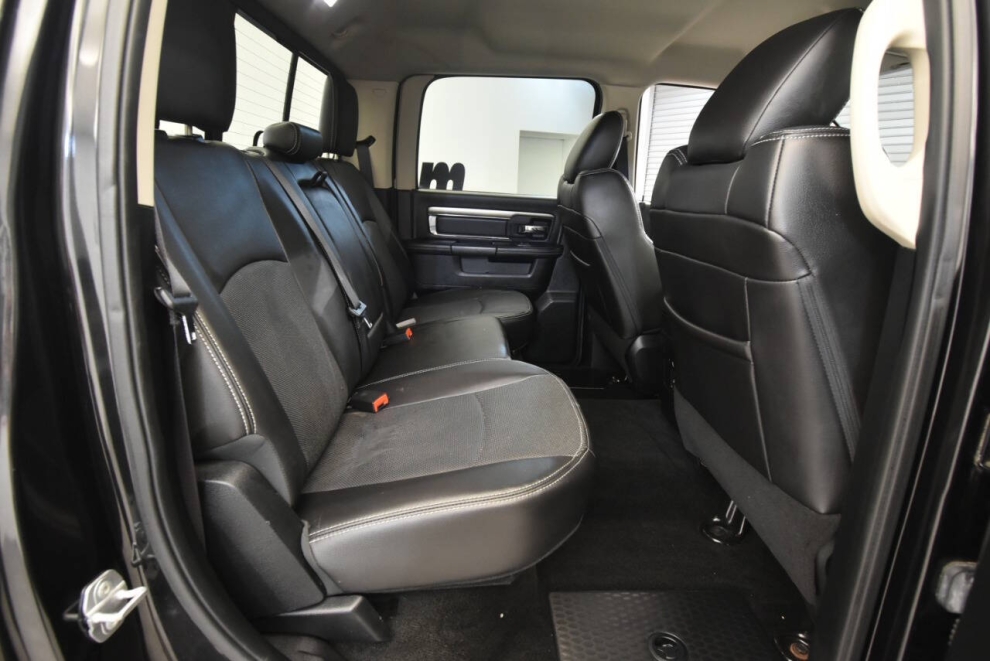 2015 RAM 1500 Sport 4x4 4dr Crew Cab 5.5 ft. SB Pickup, Black,  - photo 17