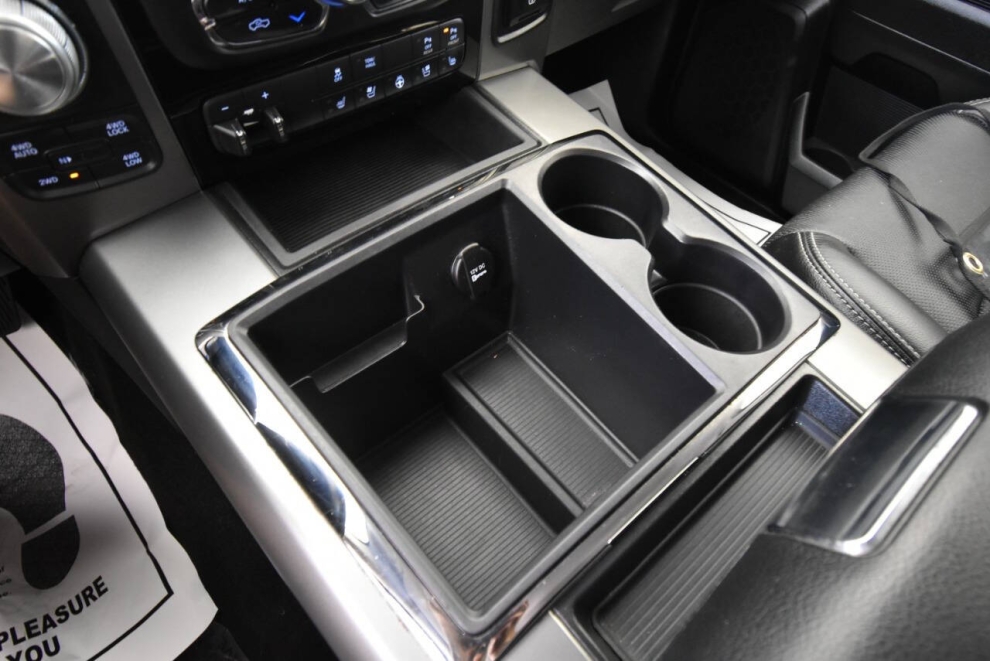 2015 RAM 1500 Sport 4x4 4dr Crew Cab 5.5 ft. SB Pickup, Black,  - photo 22