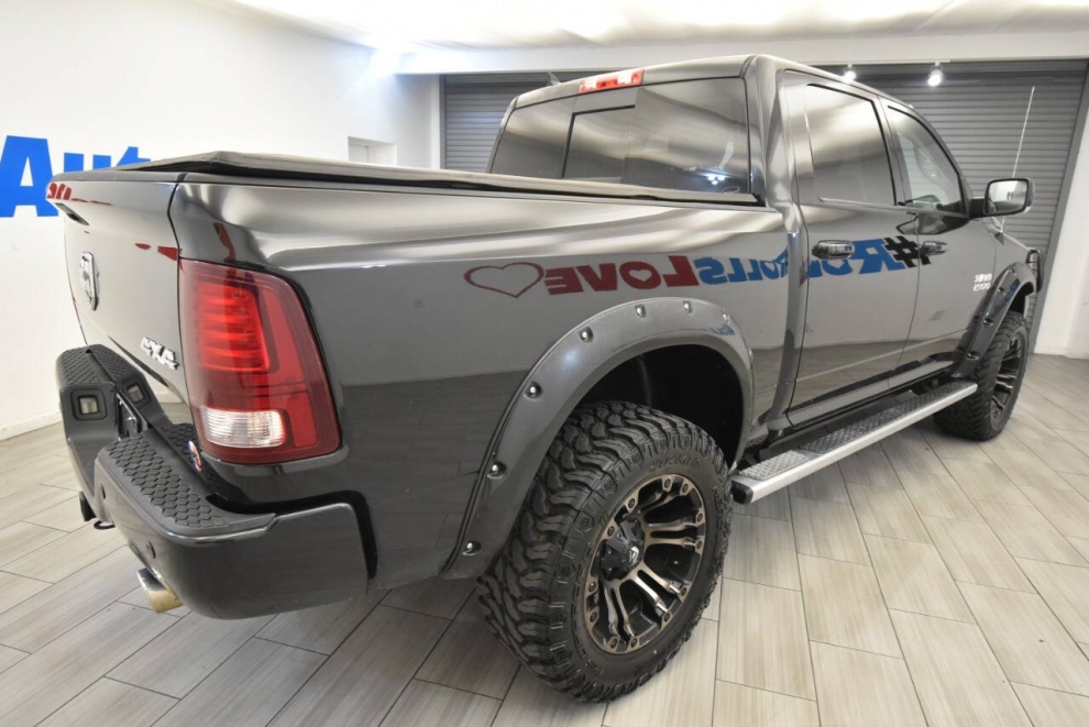 2015 RAM 1500 Sport 4x4 4dr Crew Cab 5.5 ft. SB Pickup, Black,  - photo 4