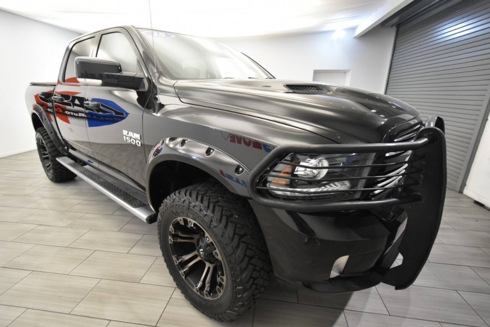 2015 RAM 1500 Sport 4x4 4dr Crew Cab 5.5 ft. SB Pickup, Black,  - photo 6