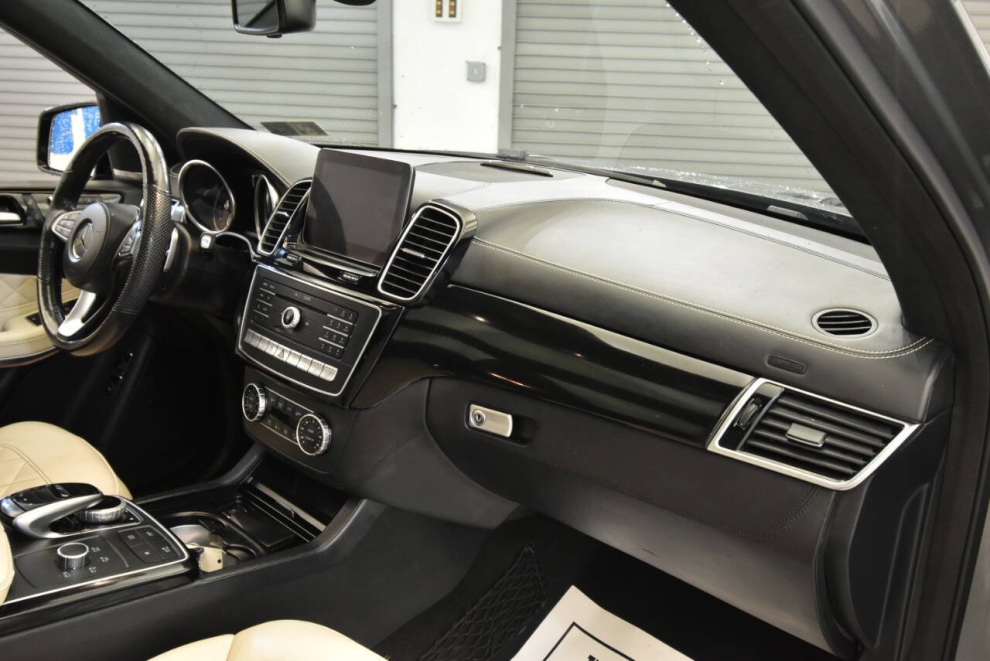 2019 Mercedes-Benz GLS GLS 550 AWD 4MATIC 4dr SUV, Gray, Mileage: 87,294 - photo 16
