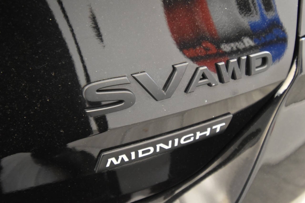2018 Nissan Rogue SV AWD Midnight Edition, Black, Mileage: 87,892 - photo 31