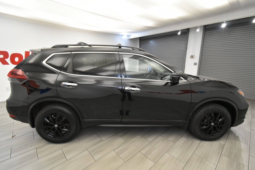 2018 Nissan Rogue SV AWD Midnight Edition, Black, Mileage: 87,892 - photo 5
