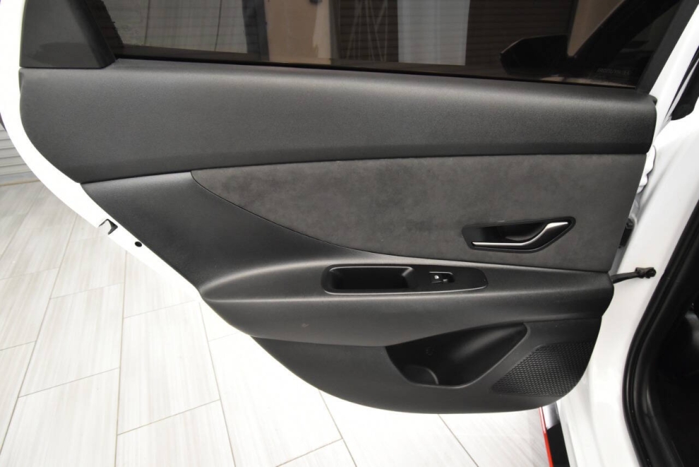 2022 Hyundai Elantra N, White, Mileage: 49,550 - photo 13