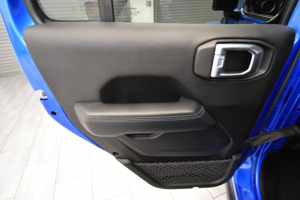 2021 Jeep Wrangler Unlimited Rubicon 4xe 4x4 4dr SUV, Blue, Mileage: 69,384 - photo 14