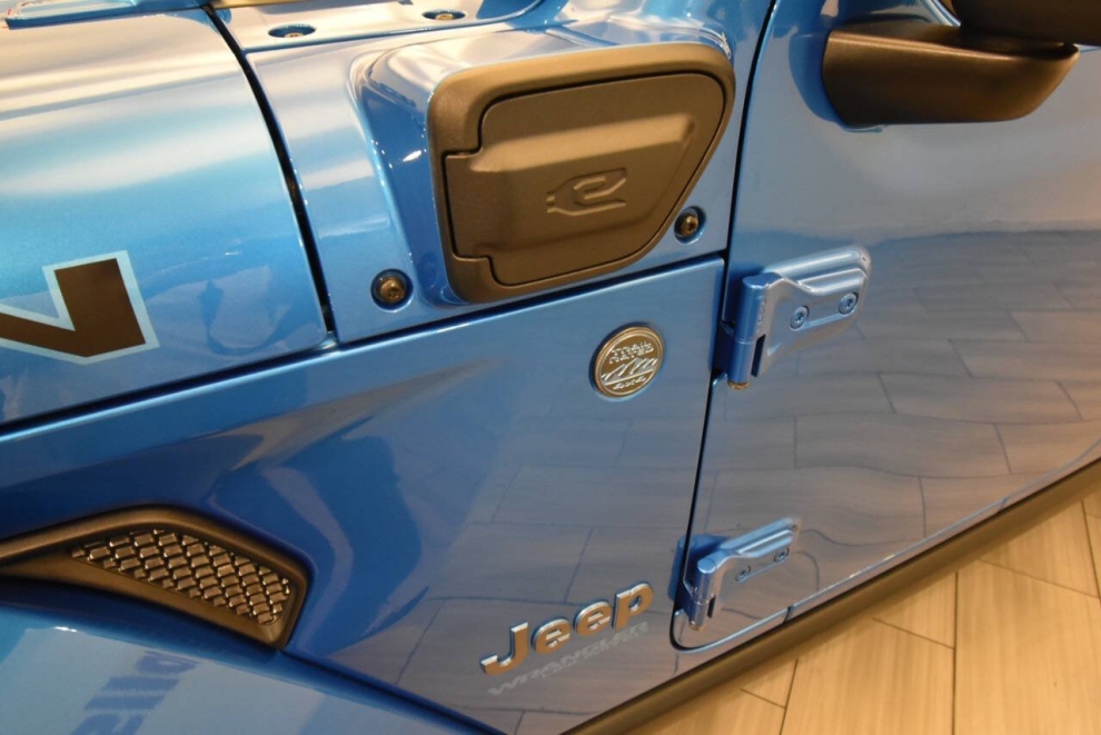2021 Jeep Wrangler Unlimited Rubicon 4xe 4x4 4dr SUV, Blue, Mileage: 69,384 - photo 9