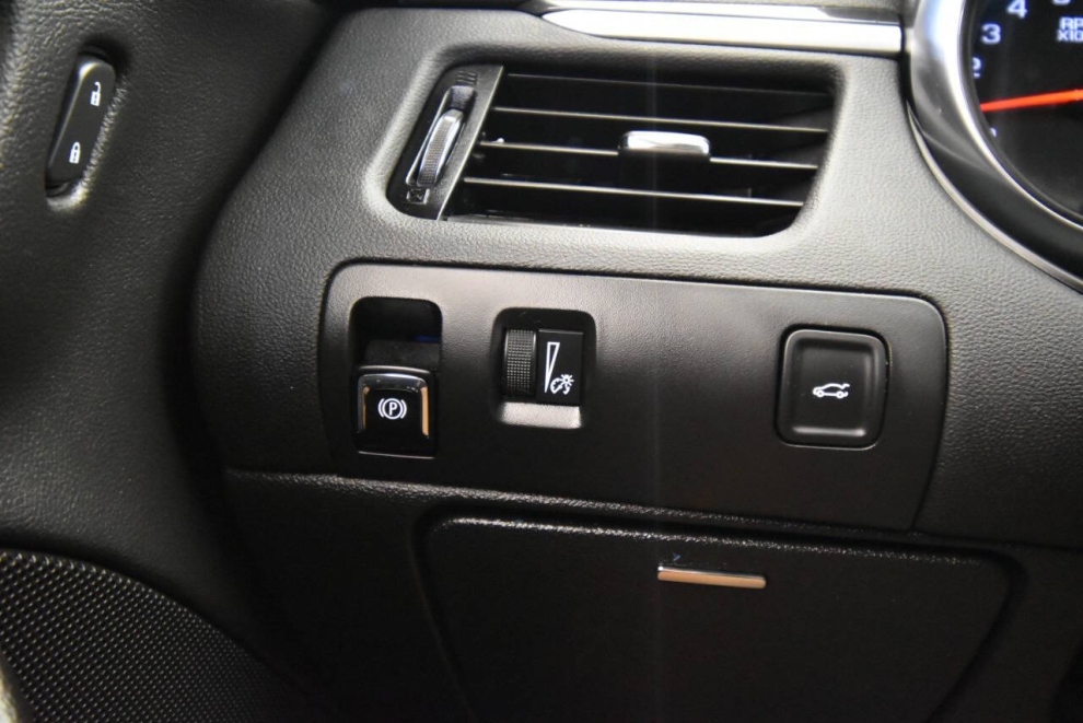2019 Chevrolet Impala LT 4dr Sedan, Brown, Mileage: 88,699 - photo 20