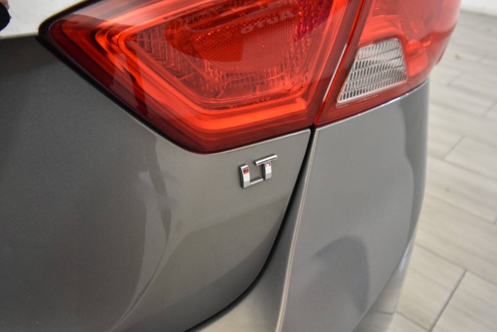 2019 Chevrolet Impala LT 4dr Sedan, Brown, Mileage: 88,699 - photo 27