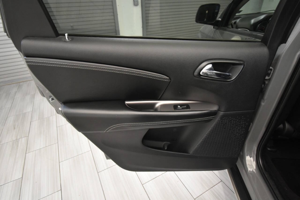 2020 Dodge Journey Crossroad 4dr SUV, Gray, Mileage: 88,603 - photo 13