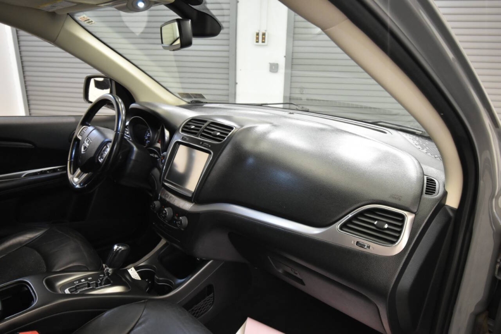 2020 Dodge Journey Crossroad 4dr SUV, Gray, Mileage: 88,603 - photo 14